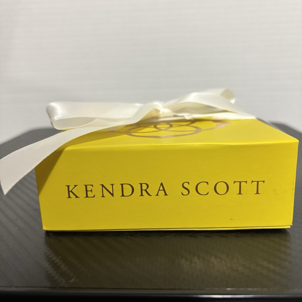Kendra Scott Piper Pendant Necklace Gold Blue Lapis NWT $65    POUCH And Box - Picture 4 of 9